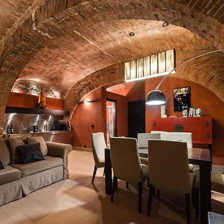 شقة فندقية Guinigi Dimora Di Epoca Exclusive & Pool 4*