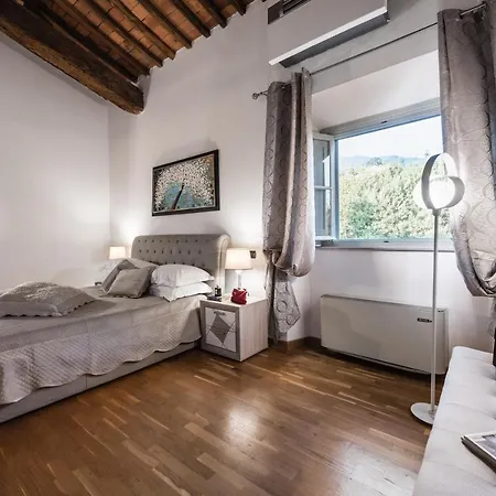 شقة فندقية Guinigi Dimora Di Epoca Exclusive & Pool 4*