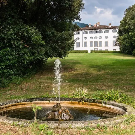Guinigi Dimora Di Epoca Exclusive & Pool Aparthotel *