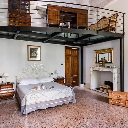 Guinigi Dimora Di Epoca Exclusive & Pool 4*